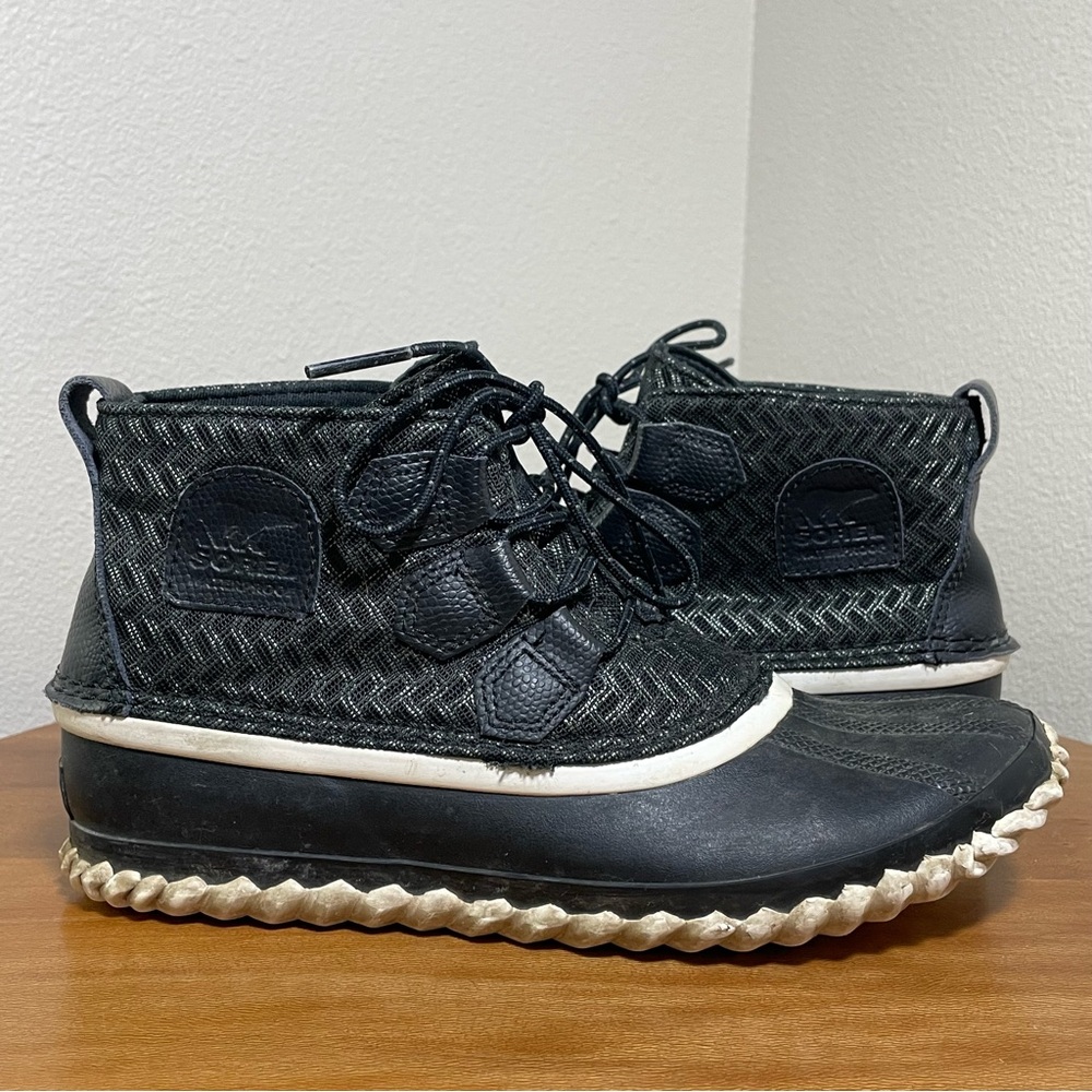 Sorel Black and White Winter Boots